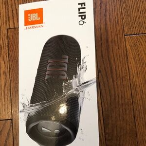 JBL Flip 6 - Portable Bluetooth Speaker